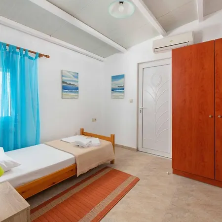 Pearl - Front House With Private Pool Villa *