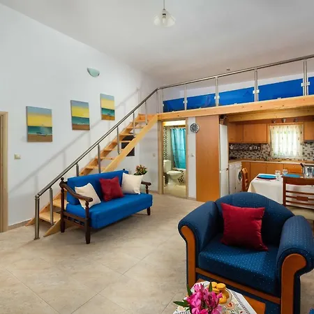 Pearl - Front House With Private Pool Gennadi