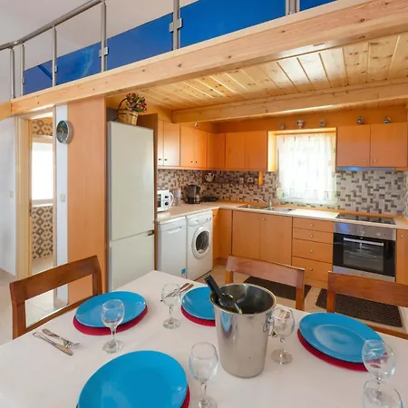 Pearl - Front House With Private Pool