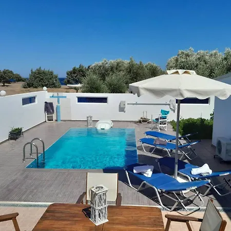 Pearl - Front House With Private Pool