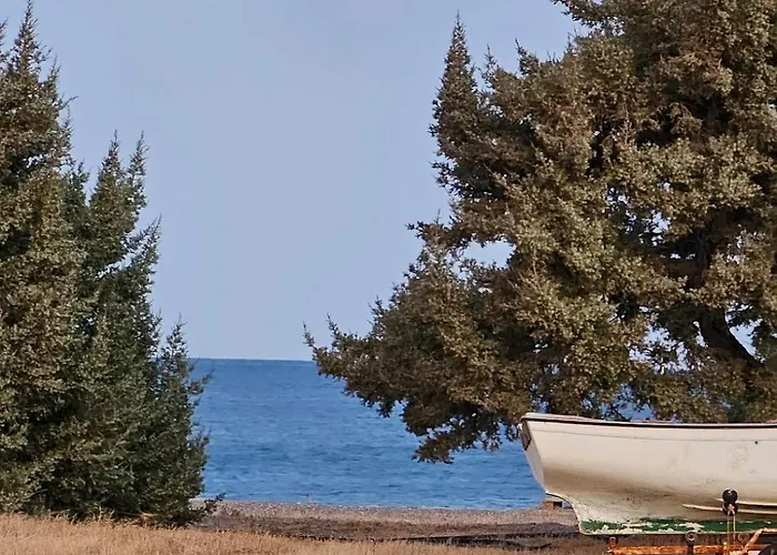 Pearl - Front House With Private Pool